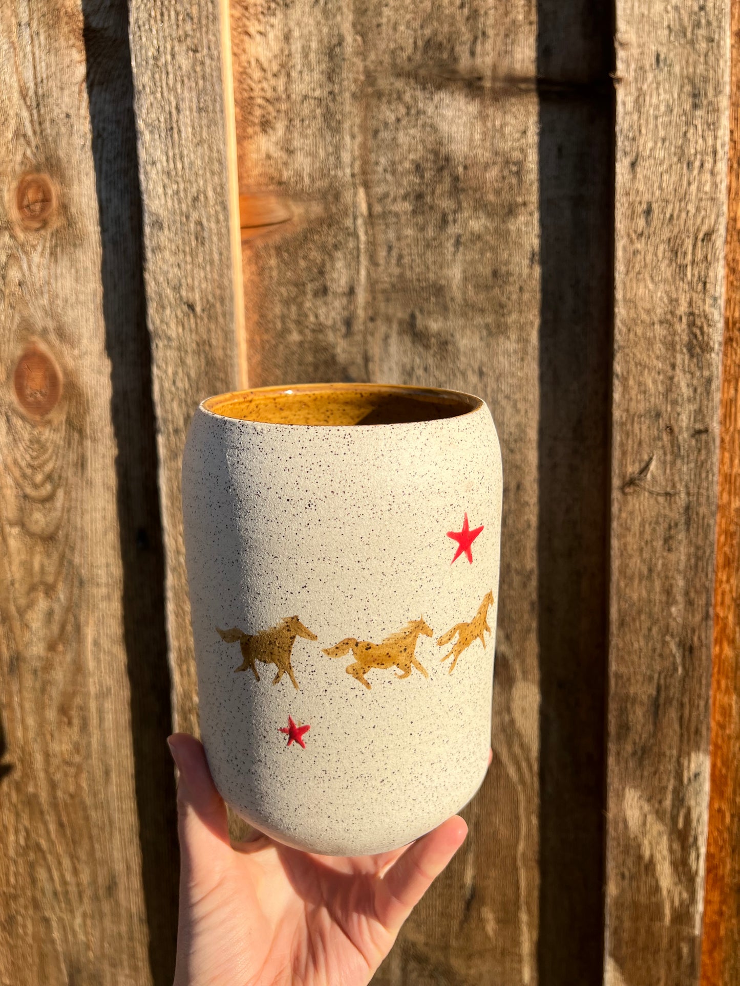 Three Honey Mustangs Star Vase