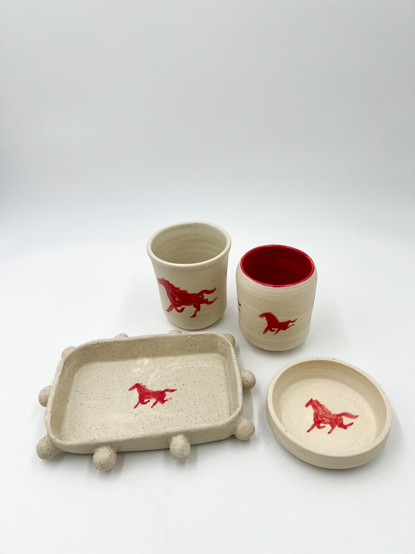 Red Horse in the Wind Dish