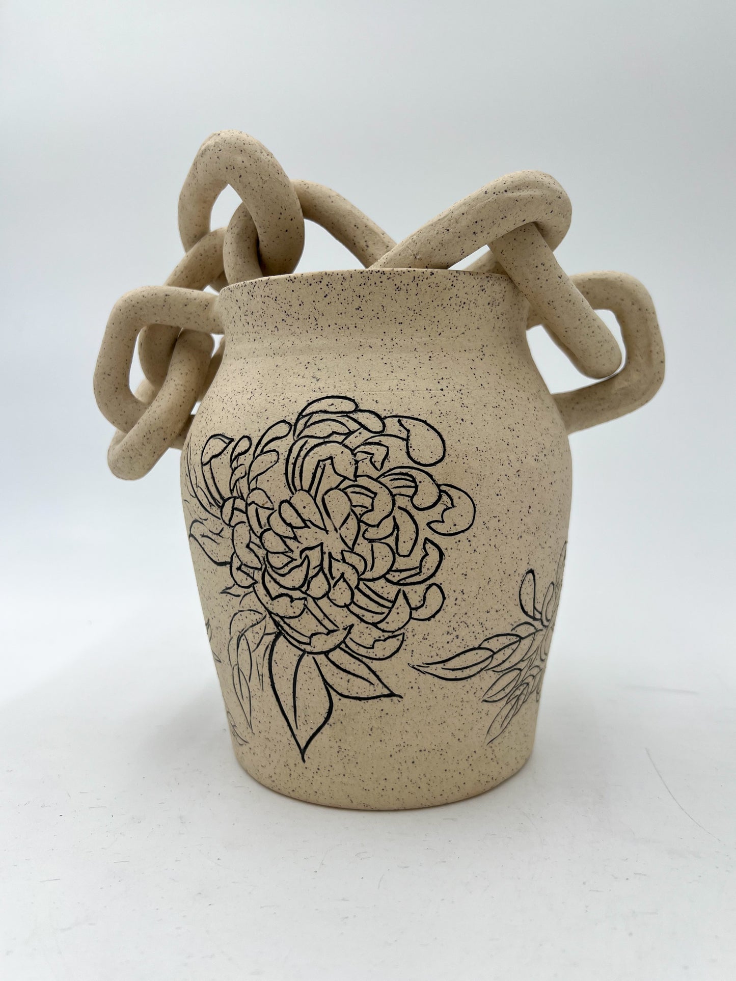 Chrysanthemum Chain Vase